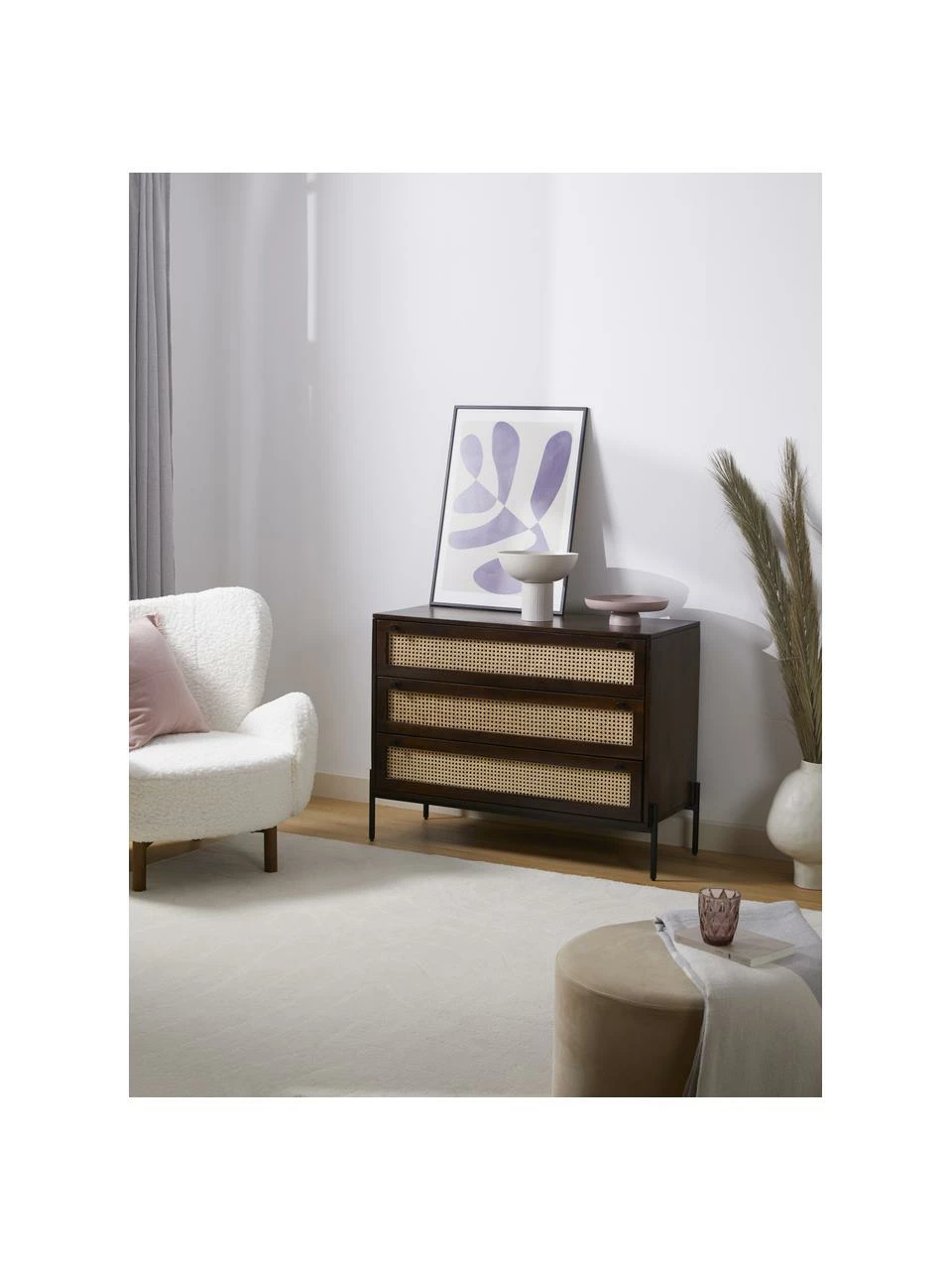 Westwing Collection Commode noire en cannage brun foncé Vienna, larg. 105 x haut. 78 cm 4 Westwing Collection Commode noire en cannage brun foncé Vienna, larg. 105 x haut. 78 cm – Image 2