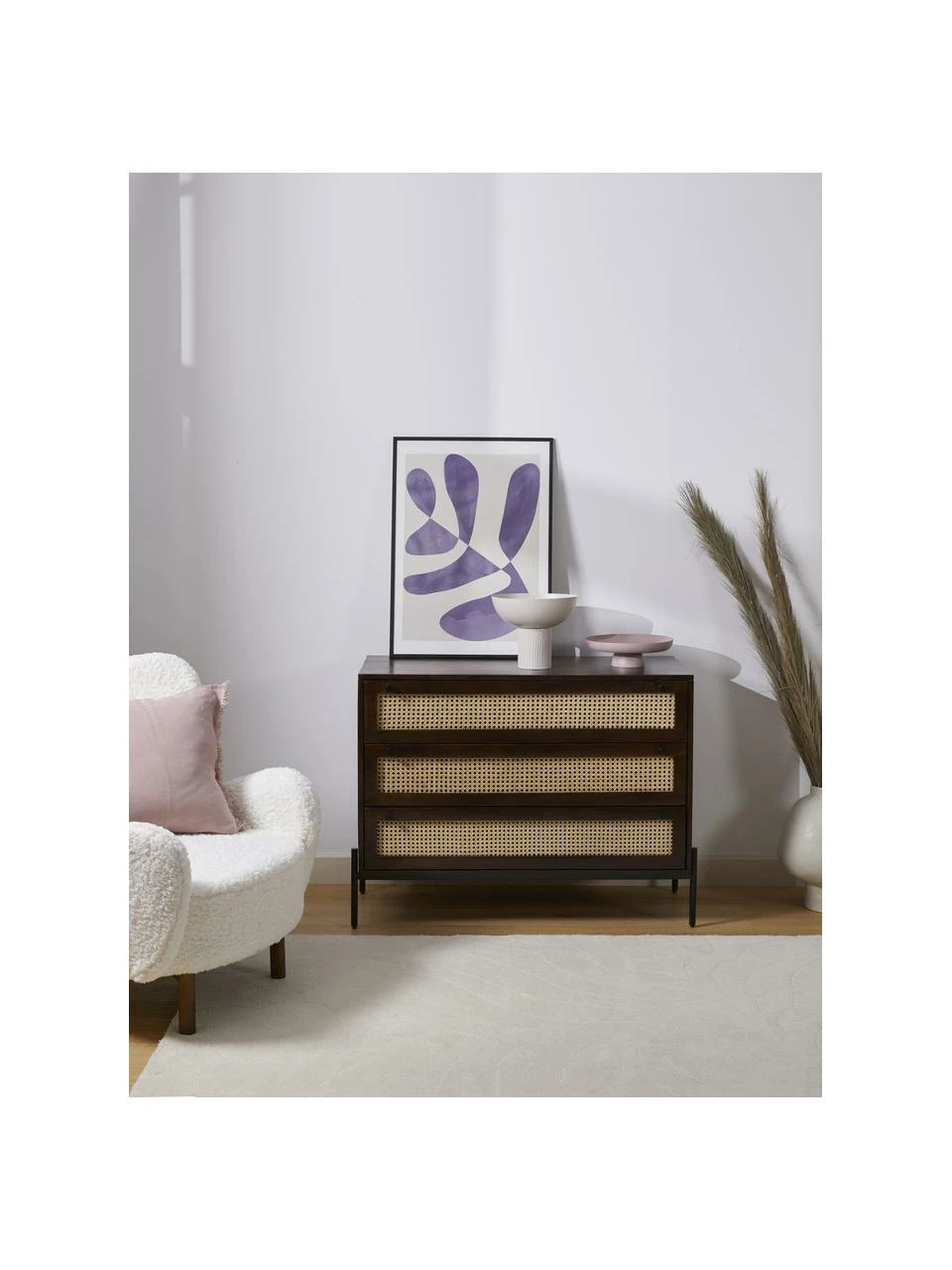 Westwing Collection Commode noire en cannage brun foncé Vienna, larg. 105 x haut. 78 cm 6 Westwing Collection Commode noire en cannage brun foncé Vienna, larg. 105 x haut. 78 cm – Image 4