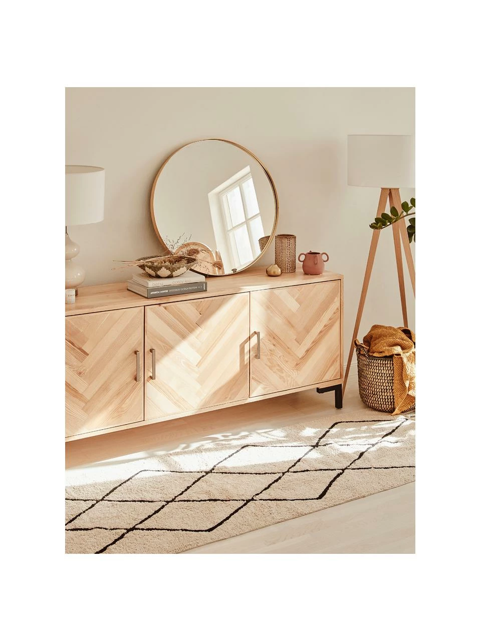 Westwing Collection Enfilade bois massif Leif, larg. 177 x haut. 75 cm 4 Westwing Collection Enfilade bois massif Leif, larg. 177 x haut. 75 cm – Image 2