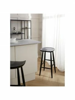 Westwing Collection Tabouret de bar bois de manguier noir Nino, larg. 40 x haut. 78 cm -Salle à manger Soldes Tabouret de bar bois de manguier noir Nino 2